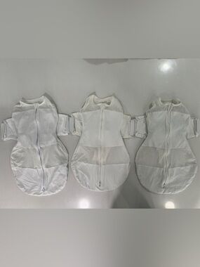 Snoo Happiest Baby White Baby Sleep Sacks with Zipper Closure - Size S (5-12lbs)